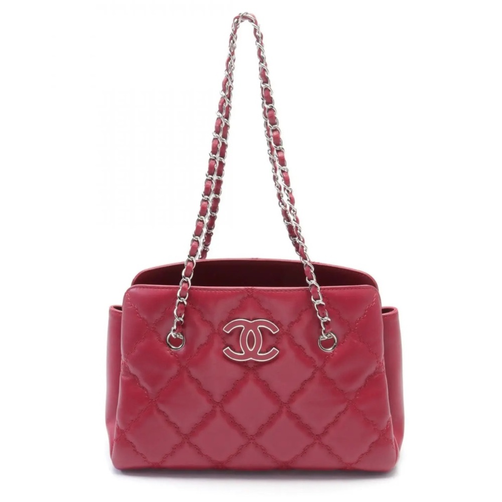 🔥 Chanel raspberry Calfskin Double Stitch Hamptons Bag